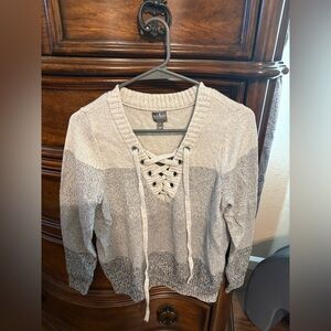 Soho Women's Cream and Gray Lace-Up V-Neck Sweater